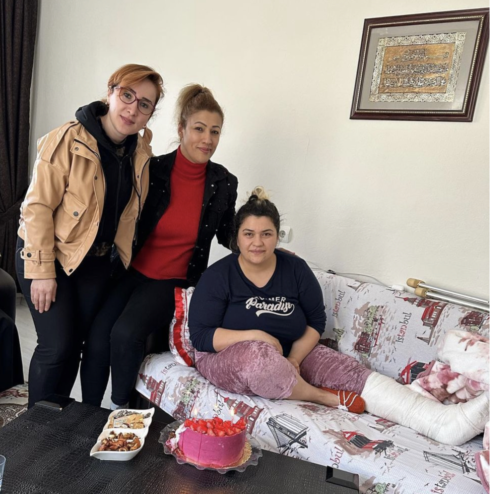 8 Mart'ın Gücüyle Depremzede Fadi̇le'ni̇n Yanındayız